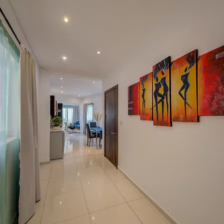 Pleasant Seaview 2-bedroom In Apartman *