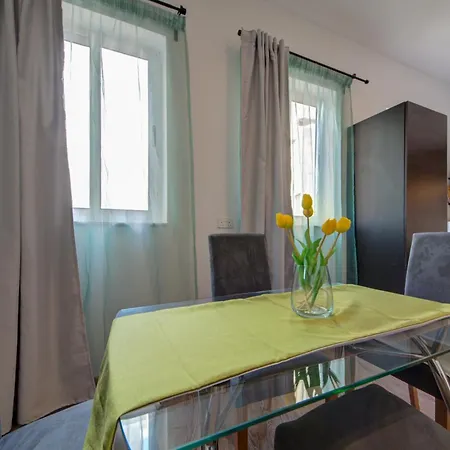 Pleasant Seaview 2-bedroom In * Sliema