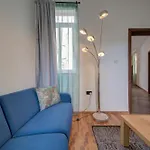 Apartment Pleasant Seaview 2-bedroom In