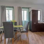 Pleasant Seaview 2-bedroom In *