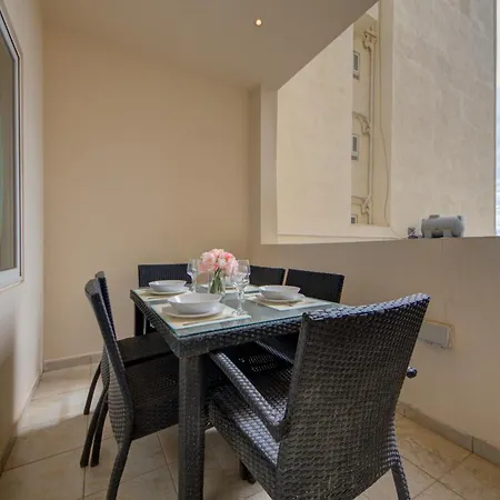 Pleasant Seaview 2-bedroom In * Sliema