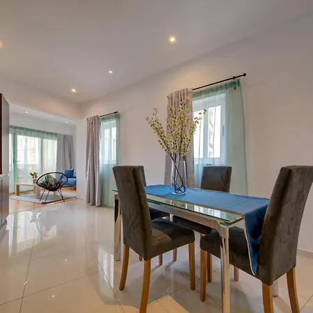 Pleasant Seaview 2-bedroom In Sliema