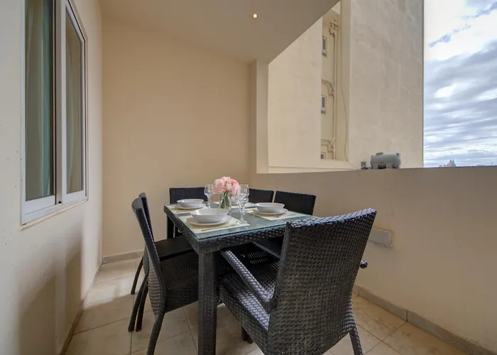 Pleasant Seaview 2-bedroom In * Σλιέμα