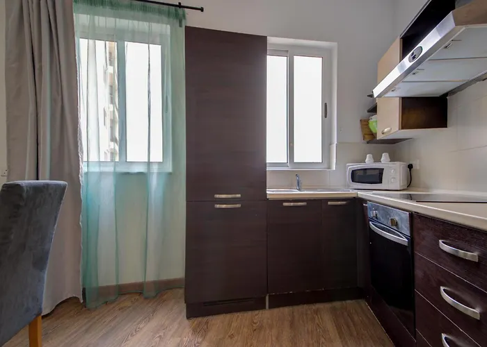 Pleasant Seaview 2-bedroom In * Σλιέμα