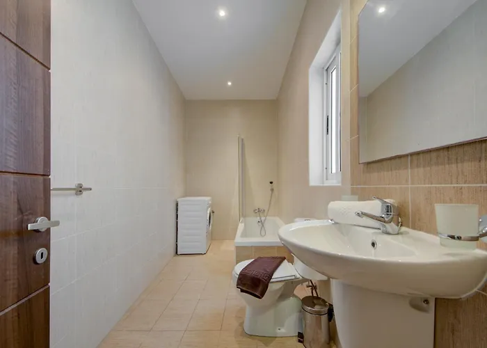 Pleasant Seaview 2-bedroom In * Σλιέμα